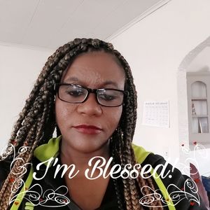 Meet your Posher, Angie